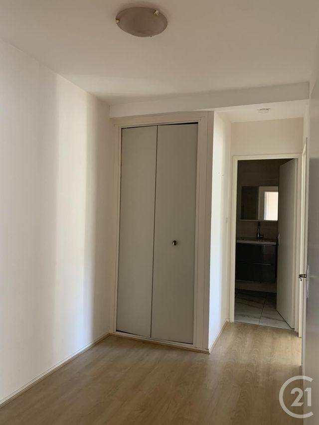 Appartement F2 à louer - 2 pièces - 51.36 m2 - MONTLUCON - 03 - AUVERGNE - Century 21 Pasquet Immobilier