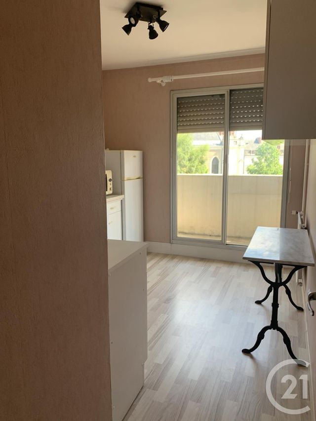 Appartement F2 à louer - 2 pièces - 51.36 m2 - MONTLUCON - 03 - AUVERGNE - Century 21 Pasquet Immobilier