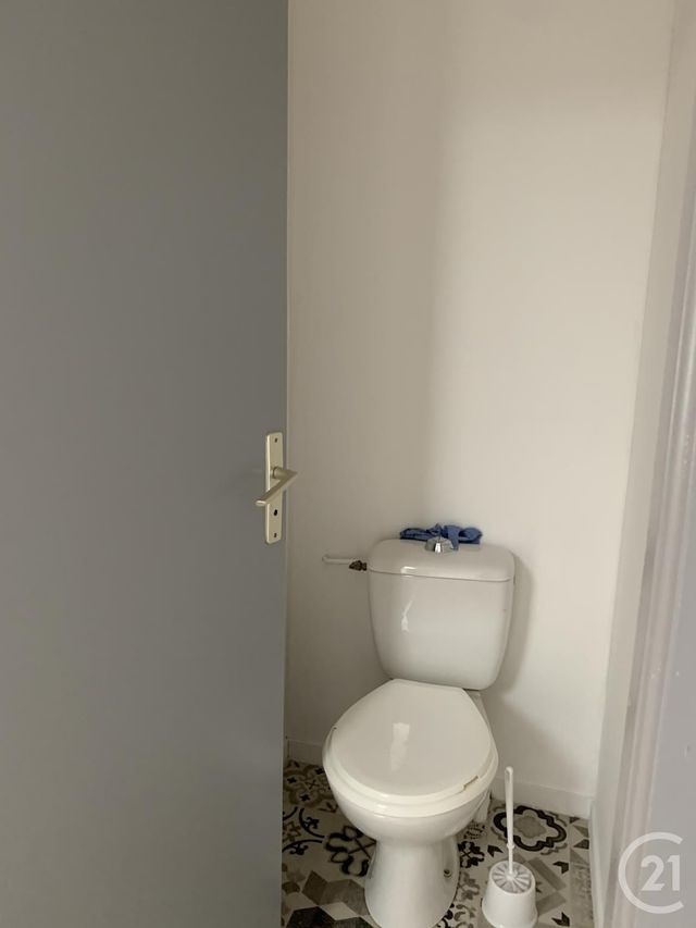 Appartement F3 à louer - 3 pièces - 54.0 m2 - MONTLUCON - 03 - AUVERGNE - Century 21 Pasquet Immobilier