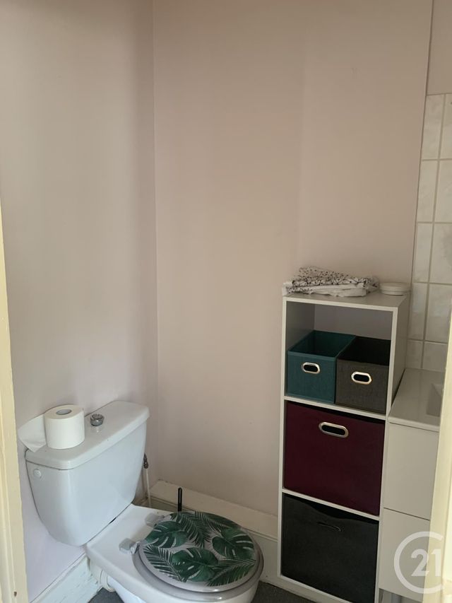 Appartement F2 à louer - 2 pièces - 36.5 m2 - MONTLUCON - 03 - AUVERGNE - Century 21 Pasquet Immobilier