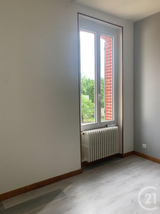 Appartement F2 à louer - 2 pièces - 36.5 m2 - MONTLUCON - 03 - AUVERGNE - Century 21 Pasquet Immobilier