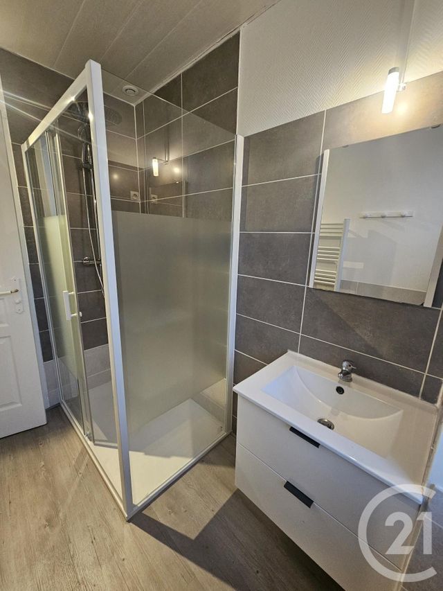 Appartement F3 à louer - 3 pièces - 57.73 m2 - DOMERAT - 03 - AUVERGNE - Century 21 Pasquet Immobilier