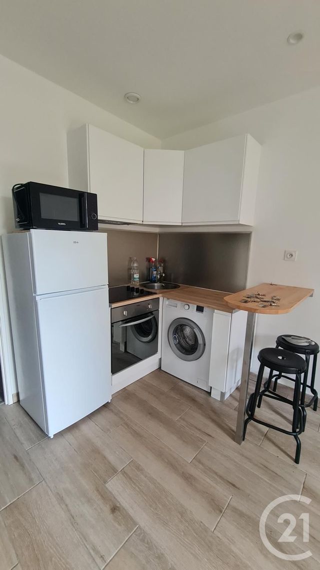 Appartement F4 à louer - 2 pièces - 27.36 m2 - MONTLUCON - 03 - AUVERGNE - Century 21 Pasquet Immobilier