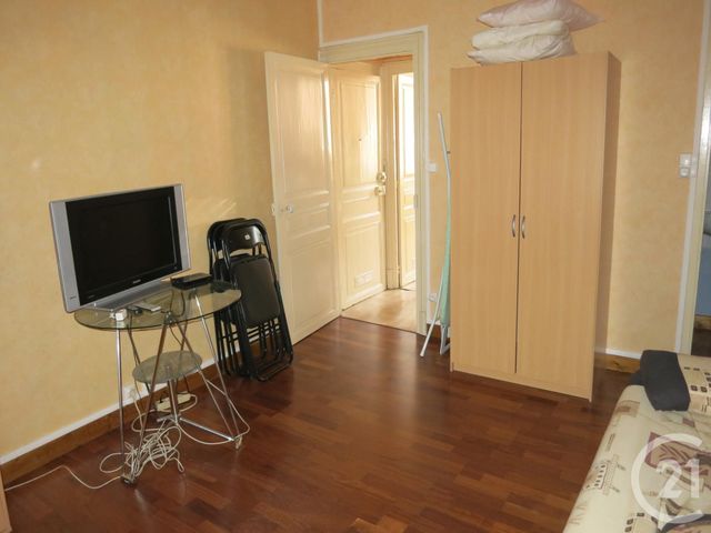 Appartement F1 à louer - 1 pièce - 27.3 m2 - MONTLUCON - 03 - AUVERGNE - Century 21 Pasquet Immobilier