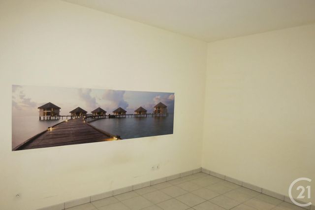 Appartement F3 à vendre - 3 pièces - 62.0 m2 - MONTLUCON - 03 - AUVERGNE - Century 21 Pasquet Immobilier