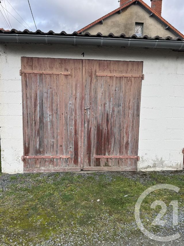 parking à louer - 15.79 m2 - DOMERAT - 03 - AUVERGNE - Century 21 Pasquet Immobilier