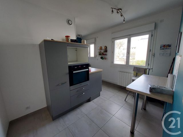 Appartement F4 à vendre - 4 pièces - 93.94 m2 - MONTLUCON - 03 - AUVERGNE - Century 21 Pasquet Immobilier