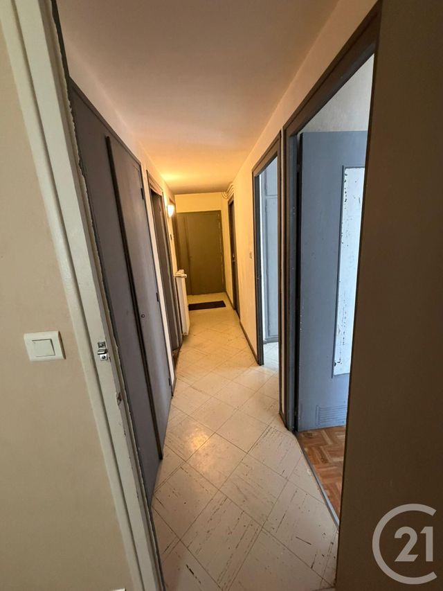 Appartement à vendre - 3 pièces - 53.81 m2 - MONTLUCON - 03 - AUVERGNE - Century 21 Pasquet Immobilier