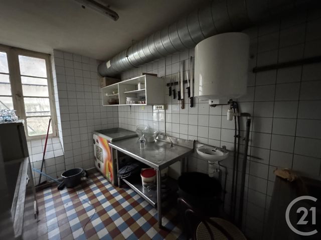 Appartement à louer - 2 pièces - 58.04 m2 - MONTLUCON - 03 - AUVERGNE - Century 21 Pasquet Immobilier