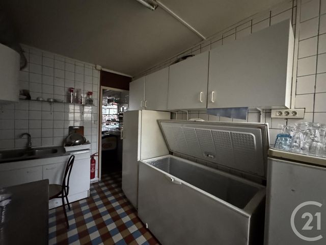 Appartement à louer - 2 pièces - 58.04 m2 - MONTLUCON - 03 - AUVERGNE - Century 21 Pasquet Immobilier