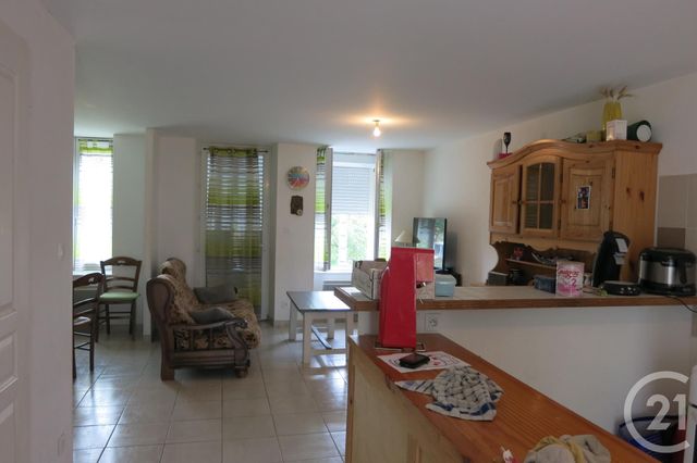 maison à louer - 4 pièces - 75.77 m2 - MONTVICQ - 03 - AUVERGNE - Century 21 Pasquet Immobilier