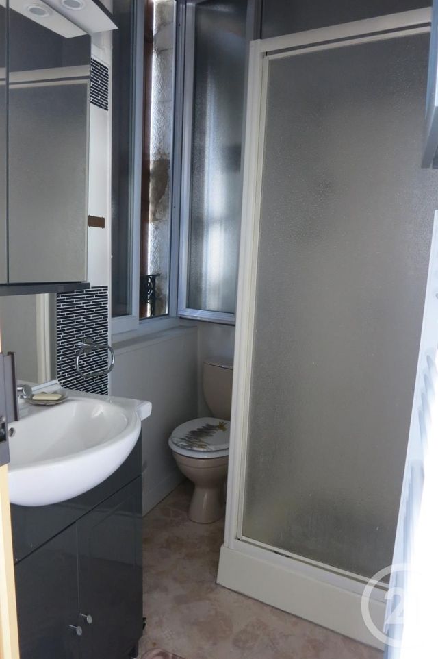 Appartement F1 à louer - 1 pièce - 21.2 m2 - MONTLUCON - 03 - AUVERGNE - Century 21 Pasquet Immobilier