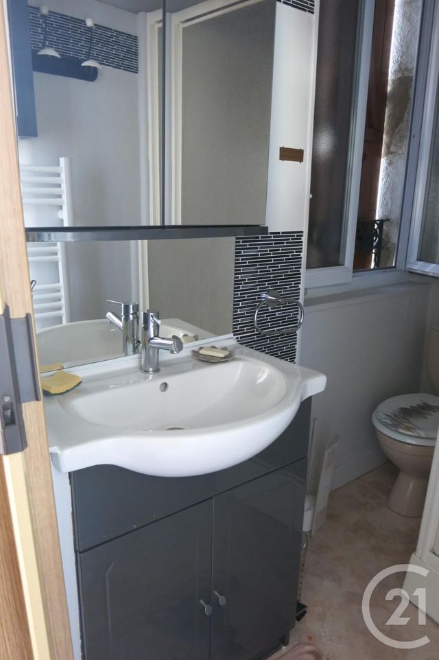 Appartement F1 à louer - 1 pièce - 21.2 m2 - MONTLUCON - 03 - AUVERGNE - Century 21 Pasquet Immobilier