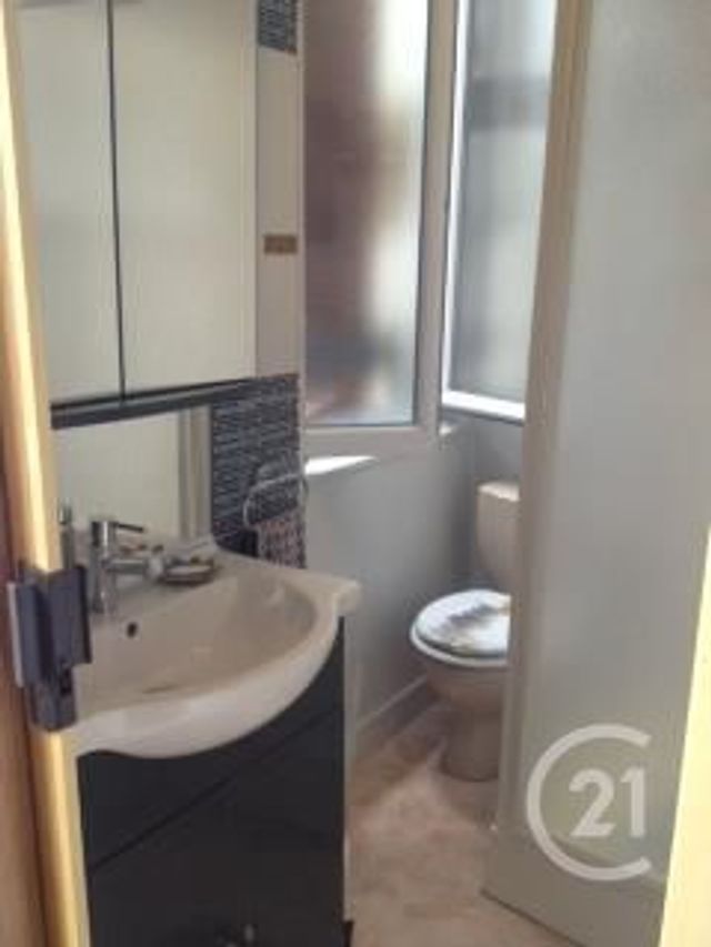 Appartement F1 à louer - 1 pièce - 21.2 m2 - MONTLUCON - 03 - AUVERGNE - Century 21 Pasquet Immobilier
