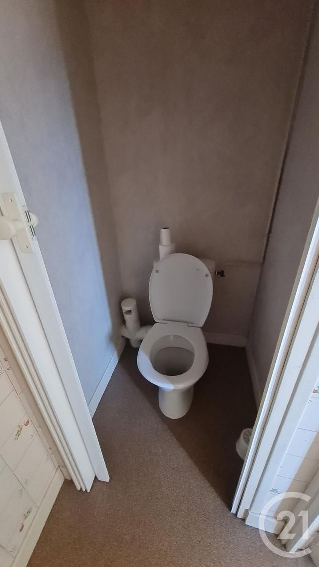 Appartement F1 à louer - 1 pièce - 34.88 m2 - MONTLUCON - 03 - AUVERGNE - Century 21 Pasquet Immobilier