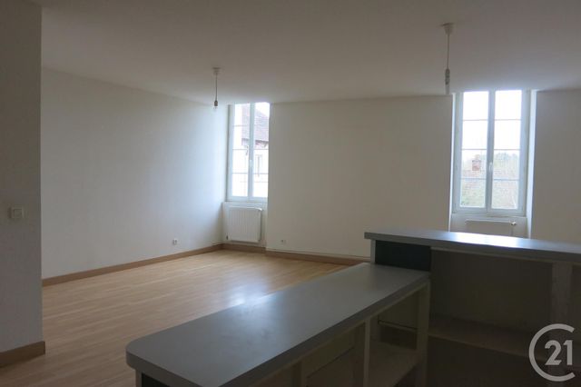 Appartement F3 à louer - 3 pièces - 73.92 m2 - COMMENTRY - 03 - AUVERGNE - Century 21 Pasquet Immobilier