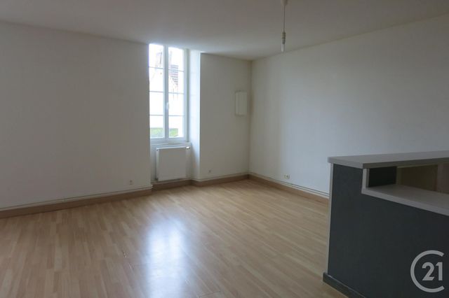 Appartement F3 à louer - 3 pièces - 73.92 m2 - COMMENTRY - 03 - AUVERGNE - Century 21 Pasquet Immobilier
