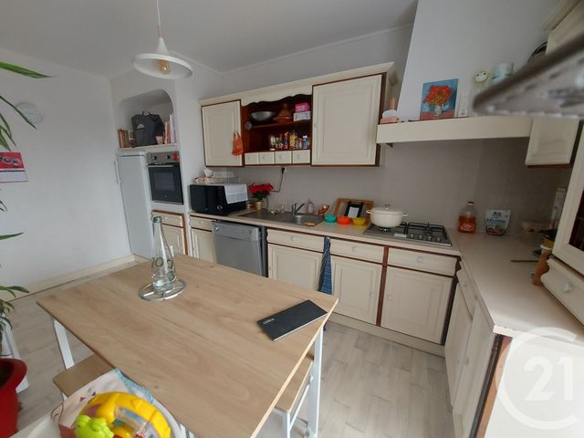 Appartement F4 à vendre - 4 pièces - 84.93 m2 - MONTLUCON - 03 - AUVERGNE - Century 21 Pasquet Immobilier