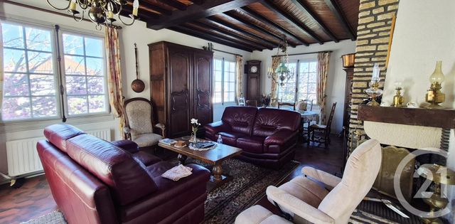 maison à vendre - 7 pièces - 156.9 m2 - MONTLUCON - 03 - AUVERGNE - Century 21 Pasquet Immobilier