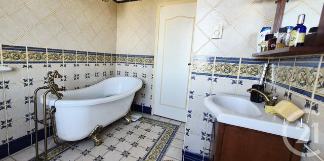 maison à vendre - 7 pièces - 156.9 m2 - MONTLUCON - 03 - AUVERGNE - Century 21 Pasquet Immobilier