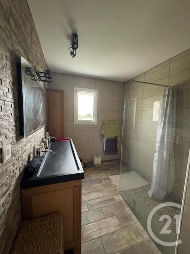 maison à louer - 4 pièces - 90.81 m2 - VERNEIX - 03 - AUVERGNE - Century 21 Pasquet Immobilier