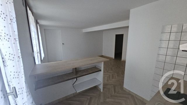 Appartement F2 à louer - 2 pièces - 40.3 m2 - MONTLUCON - 03 - AUVERGNE - Century 21 Pasquet Immobilier