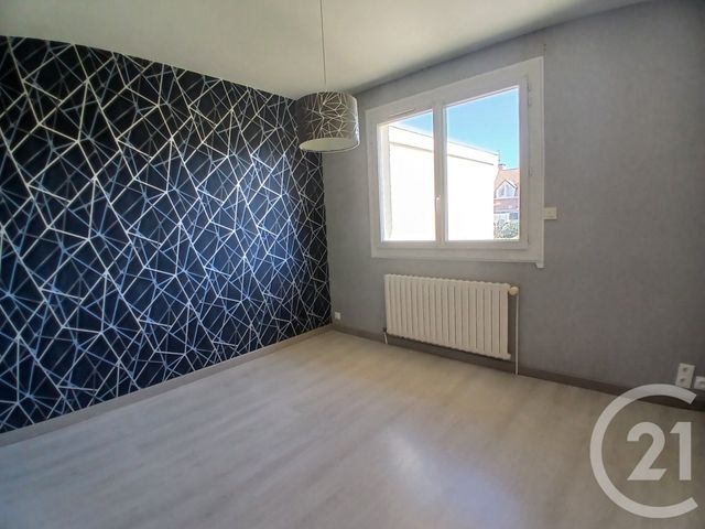 maison à vendre - 6 pièces - 146.0 m2 - NERIS LES BAINS - 03 - AUVERGNE - Century 21 Pasquet Immobilier