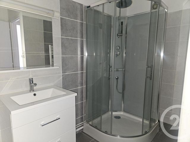 Appartement F2 à louer - 2 pièces - 50.75 m2 - MONTLUCON - 03 - AUVERGNE - Century 21 Pasquet Immobilier