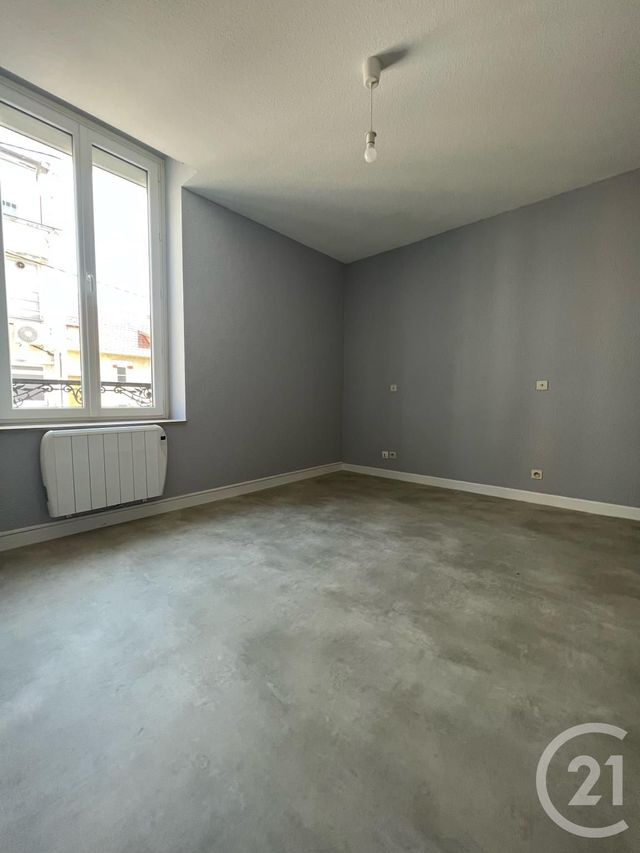 Appartement F1 à louer - 1 pièce - 24.34 m2 - MONTLUCON - 03 - AUVERGNE - Century 21 Pasquet Immobilier