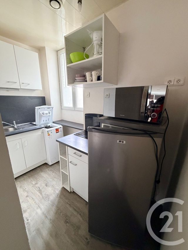 Appartement F1 à louer - 1 pièce - 32.6 m2 - MONTLUCON - 03 - AUVERGNE - Century 21 Pasquet Immobilier
