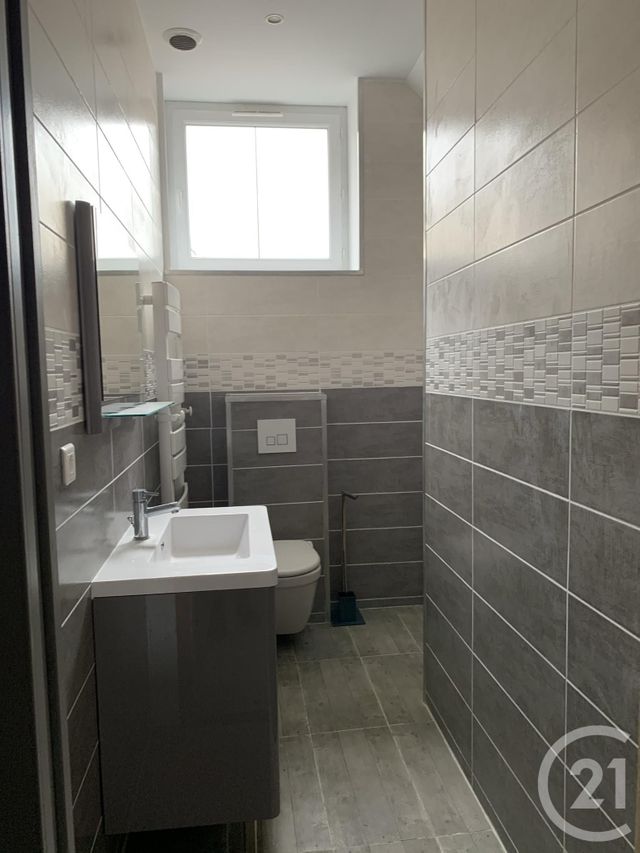 maison à louer - 3 pièces - 67.51 m2 - MONTLUCON - 03 - AUVERGNE - Century 21 Pasquet Immobilier