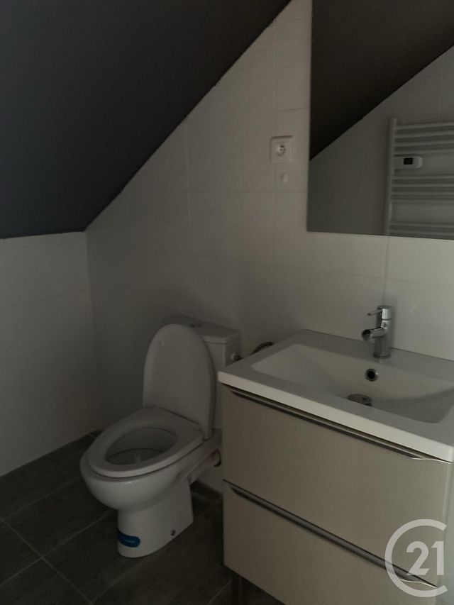 maison à louer - 3 pièces - 67.51 m2 - MONTLUCON - 03 - AUVERGNE - Century 21 Pasquet Immobilier