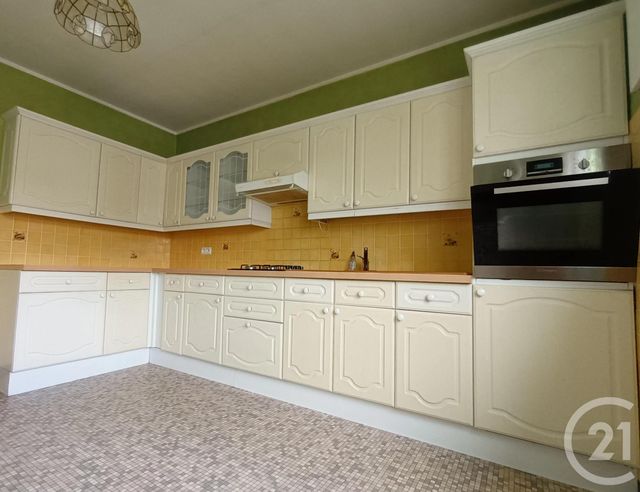 Appartement F3 à vendre - 3 pièces - 86.2 m2 - MONTLUCON - 03 - AUVERGNE - Century 21 Pasquet Immobilier