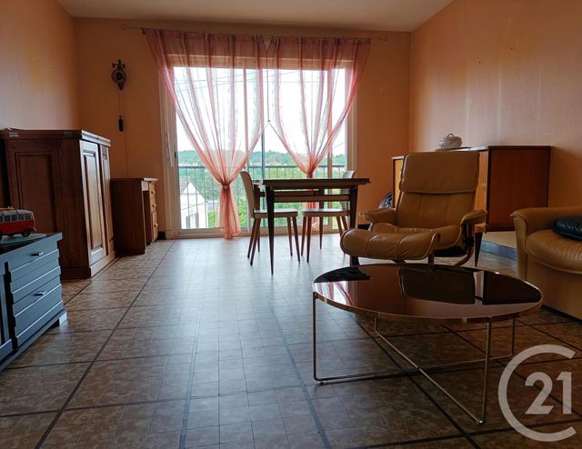 Appartement F3 à vendre - 3 pièces - 86.2 m2 - MONTLUCON - 03 - AUVERGNE - Century 21 Pasquet Immobilier