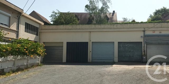 Appartement F3 à vendre - 3 pièces - 86.2 m2 - MONTLUCON - 03 - AUVERGNE - Century 21 Pasquet Immobilier