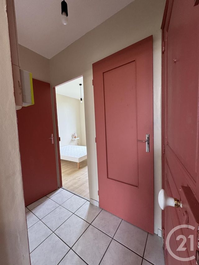 Appartement F2 à louer - 2 pièces - 38.84 m2 - MONTLUCON - 03 - AUVERGNE - Century 21 Pasquet Immobilier