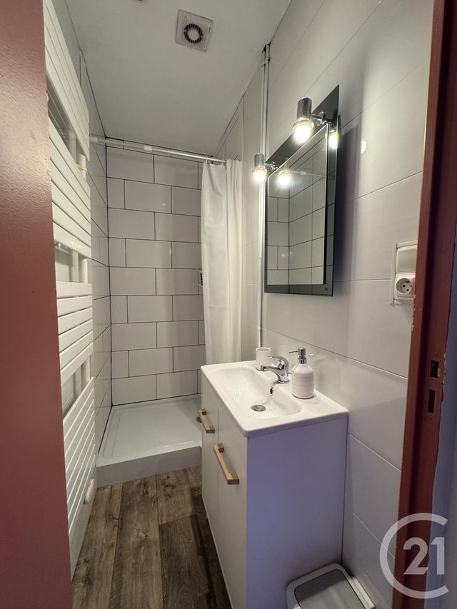 Appartement F2 à louer - 2 pièces - 38.84 m2 - MONTLUCON - 03 - AUVERGNE - Century 21 Pasquet Immobilier