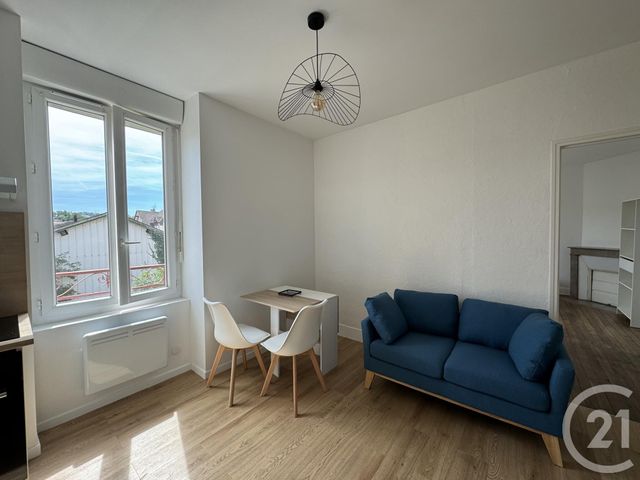 Appartement F1 à louer - 1 pièce - 34.07 m2 - MONTLUCON - 03 - AUVERGNE - Century 21 Pasquet Immobilier