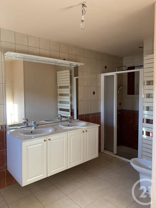 maison à louer - 5 pièces - 167.58 m2 - SAUVAGNY - 03 - AUVERGNE - Century 21 Pasquet Immobilier