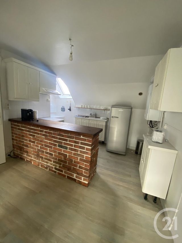 Appartement F3 à louer - 3 pièces - 63.02 m2 - MONTLUCON - 03 - AUVERGNE - Century 21 Pasquet Immobilier