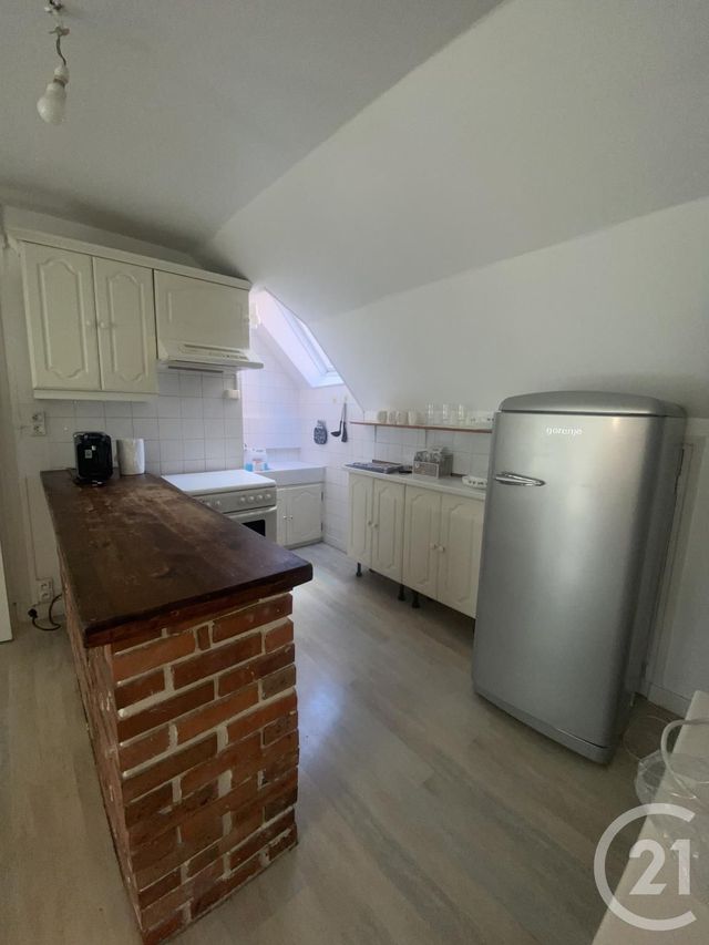 Appartement F3 à louer - 3 pièces - 63.02 m2 - MONTLUCON - 03 - AUVERGNE - Century 21 Pasquet Immobilier