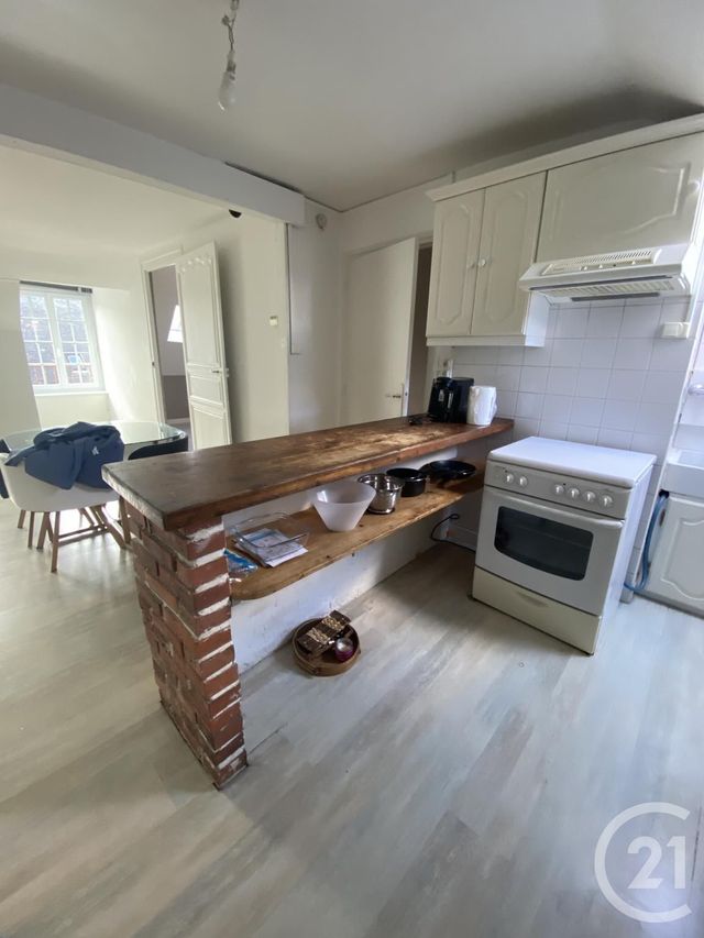 Appartement F3 à louer - 3 pièces - 63.02 m2 - MONTLUCON - 03 - AUVERGNE - Century 21 Pasquet Immobilier