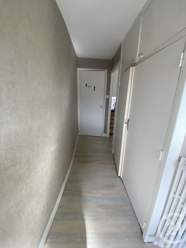 Appartement F3 à louer - 3 pièces - 63.02 m2 - MONTLUCON - 03 - AUVERGNE - Century 21 Pasquet Immobilier