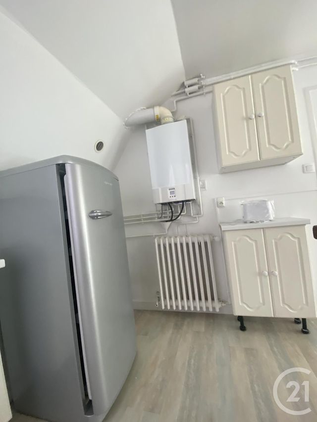 Appartement F3 à louer - 3 pièces - 63.02 m2 - MONTLUCON - 03 - AUVERGNE - Century 21 Pasquet Immobilier