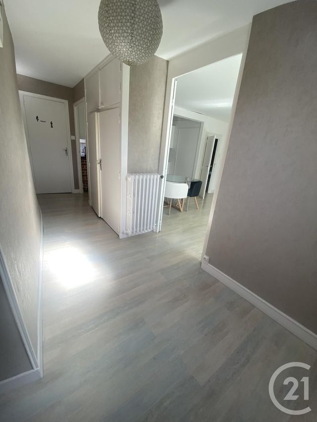 Appartement F3 à louer - 3 pièces - 63.02 m2 - MONTLUCON - 03 - AUVERGNE - Century 21 Pasquet Immobilier