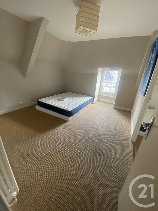 Appartement F3 à louer - 3 pièces - 63.02 m2 - MONTLUCON - 03 - AUVERGNE - Century 21 Pasquet Immobilier