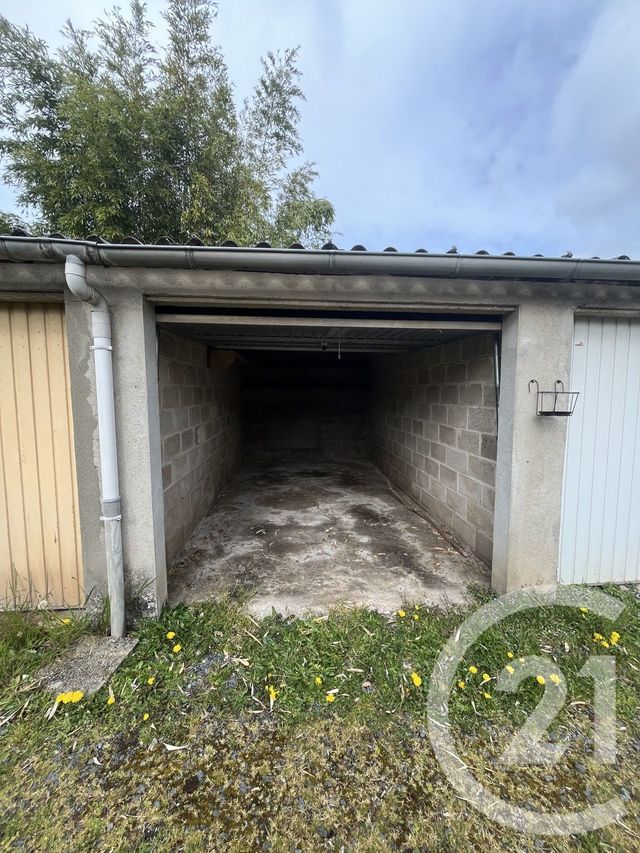 Parking à louer MONTLUCON