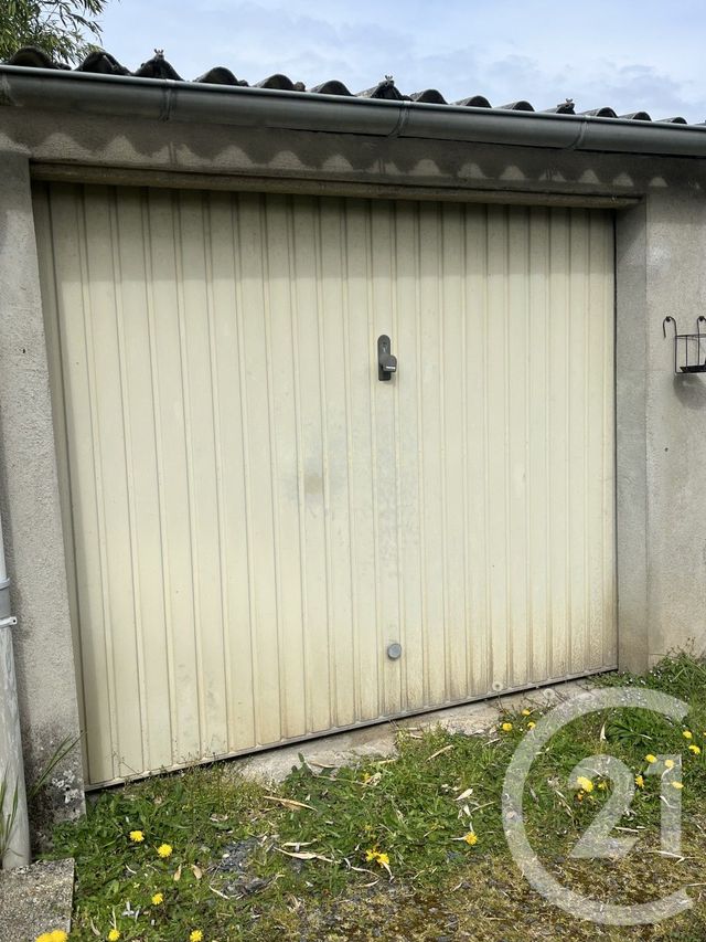 parking à louer - 12.0 m2 - MONTLUCON - 03 - AUVERGNE - Century 21 Pasquet Immobilier