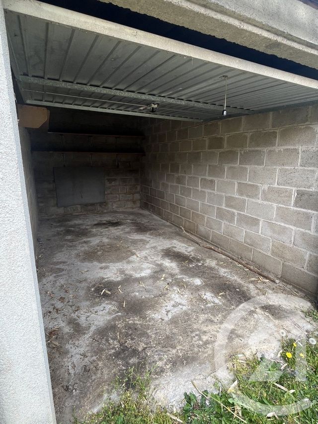 parking à louer - 12.0 m2 - MONTLUCON - 03 - AUVERGNE - Century 21 Pasquet Immobilier