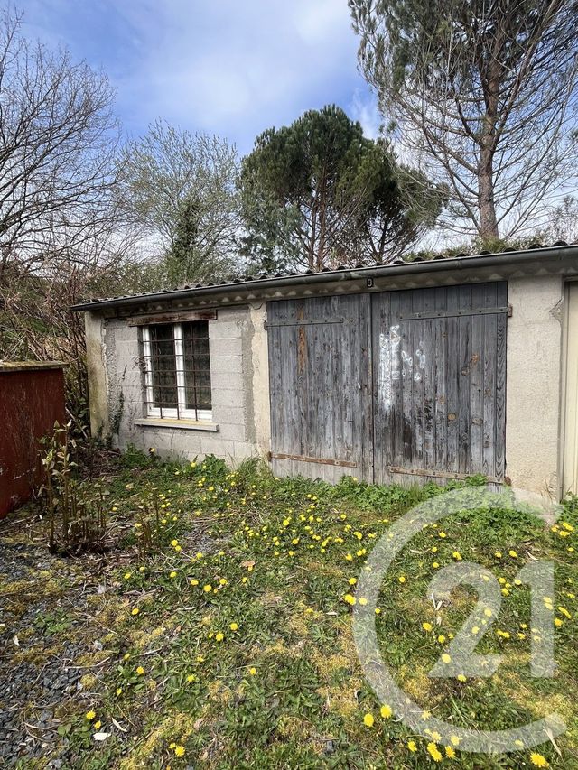 parking à louer - 12.0 m2 - MONTLUCON - 03 - AUVERGNE - Century 21 Pasquet Immobilier